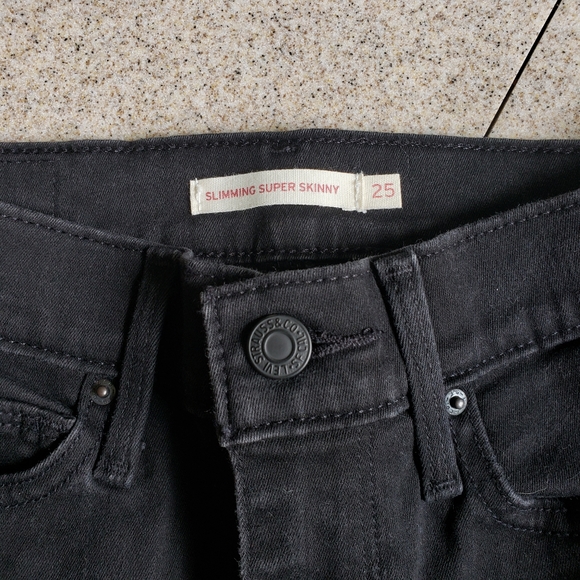 Levis black super skinny jeans - Picture 2 of 6